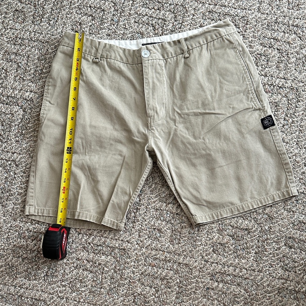 Rip Curl Men's Tan Flat-Front Shorts